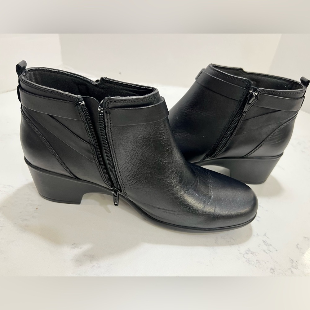 Clarks Black Ankle Booties with Buckle - Picture 6 of 11